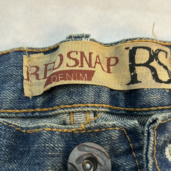 Men’s Red Snap Distressed Denim Jeans Size 32/33 - Picture 2 of 10